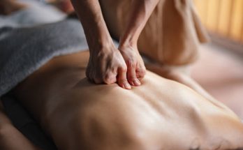 massage therapy in Surrey at Think Physiotherapy can relieve pain,