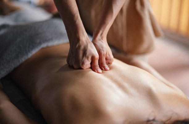 massage therapy in Surrey at Think Physiotherapy can relieve pain,